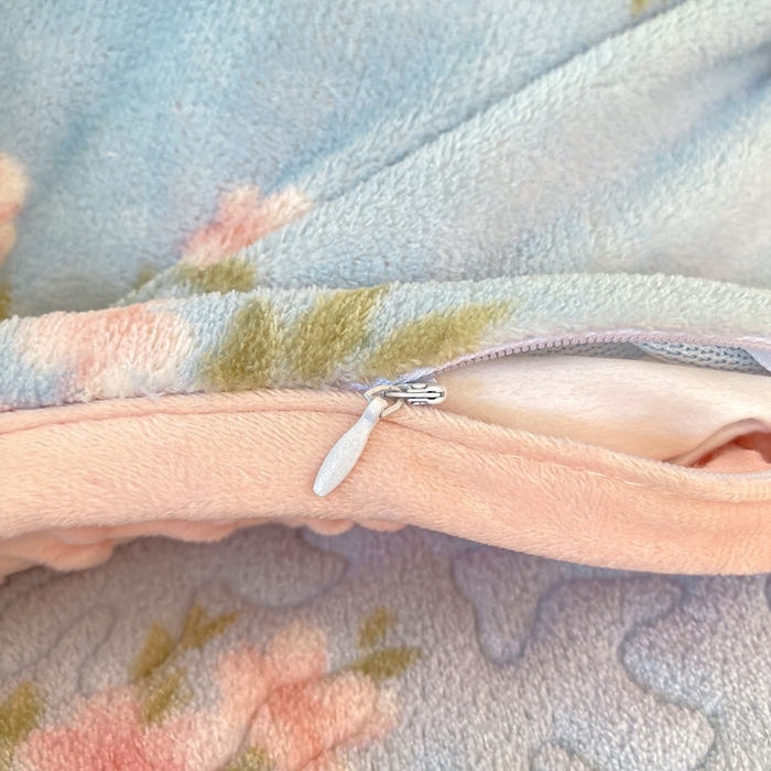 91家纺网 家纺一手货源 找家纺 赫梵茜 2024新款高克重安抚豆豆被套加厚牛奶绒床盖加厚牛奶绒夹棉床笠四件套 风吹半夏