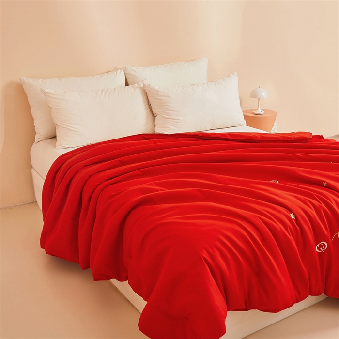 91家纺网 家纺一手货源 找家纺 美伦美 2024新款臻品 臻品红