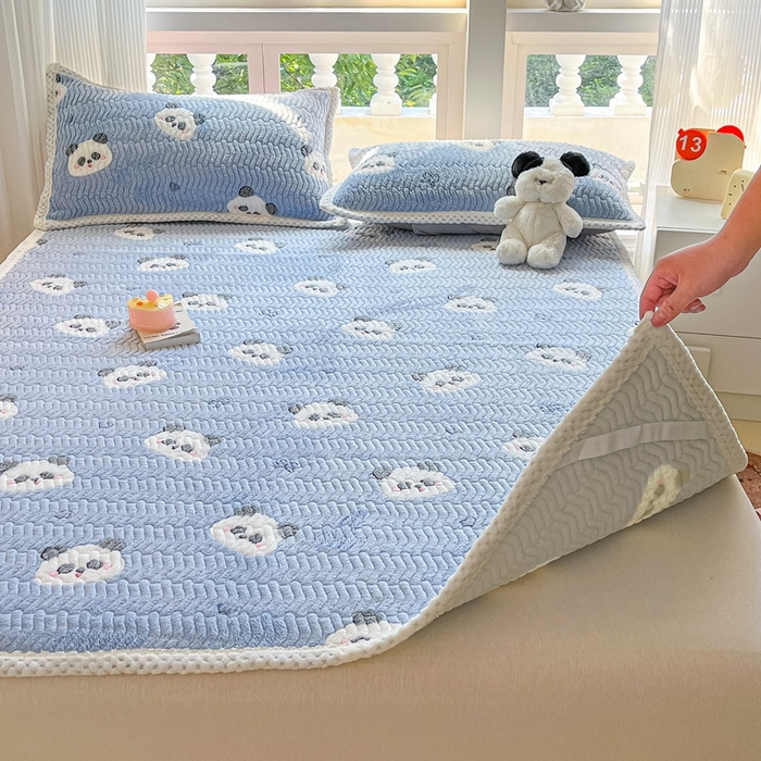 91家纺网 家纺一手货源 找家纺 川悦生活 2024新款A类印花雪花绒床垫加厚绒保暖床护垫 床垫塔丽小熊猫