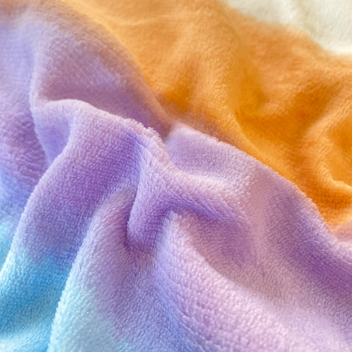 91家纺网 家纺一手货源 找家纺 赫梵茜 2024新款高克重安抚豆豆被套牛奶绒夹棉床盖四件套 彩虹