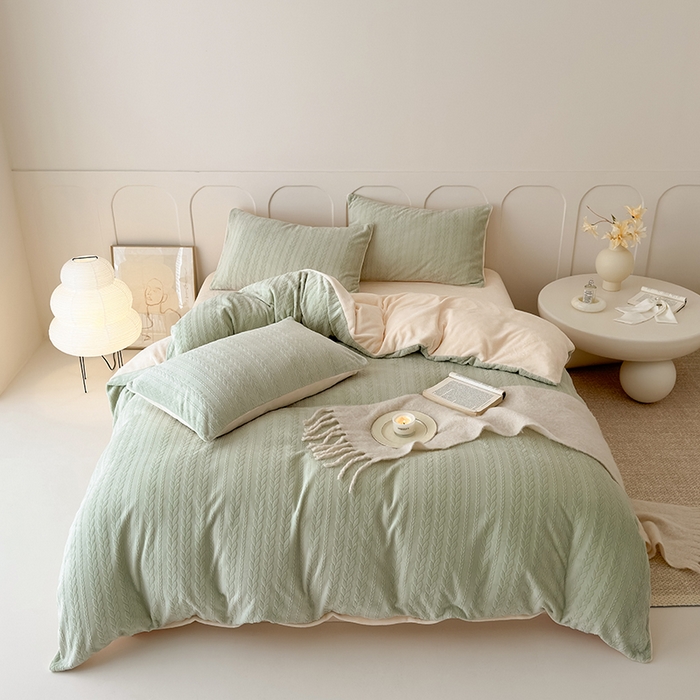 91家纺网 家纺一手货源 找家纺 2024新款雕花绒牛奶绒四件套--麦穗系列 麦穗绿黄