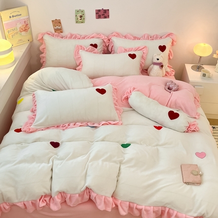 丝印良品 2024秋冬韩版公主风牛奶绒四件套 爱心