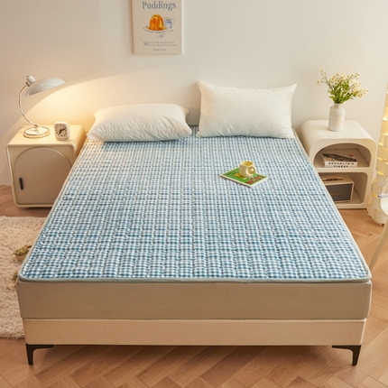 91家纺网 家纺一手货源 找家纺 （总）富威堡家纺 2025新款牛奶绒棉花床护垫可水洗床垫保暖薄床褥学生榻榻米垫子