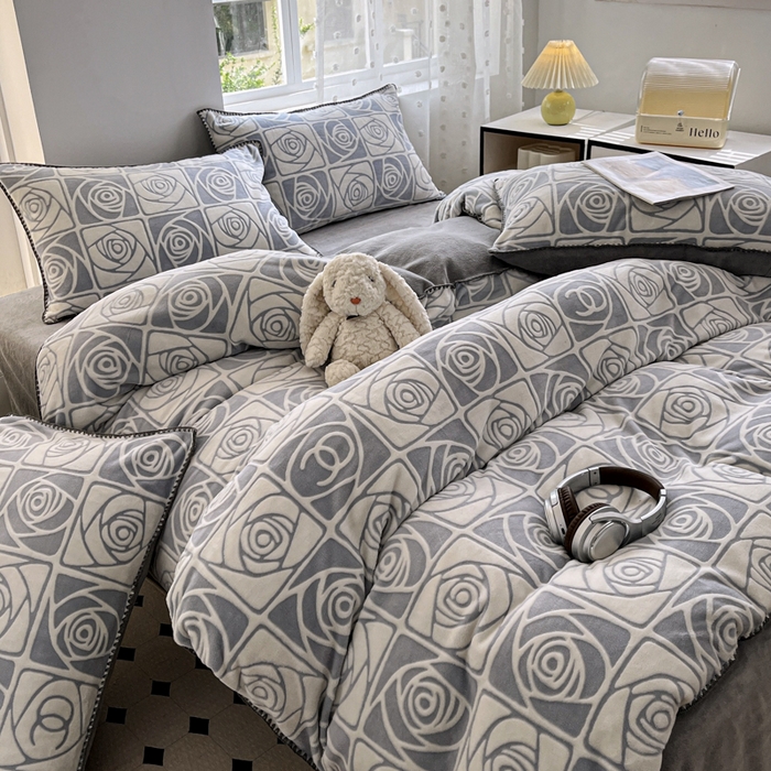 91家纺网 家纺一手货源 找家纺 （总）晚依家纺 2024新款230g全消光牛奶绒四件套