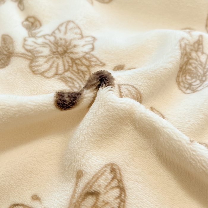 91家纺网 家纺一手货源 找家纺 2025新款田园花卉类印花牛奶绒被套单件 丽娜