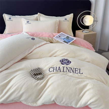 91家纺网 家纺一手货源 找家纺 （总）灰鲸 2025新款A类牛奶绒轻奢刺绣四件套