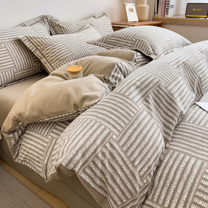 91家纺网 家纺一手货源 找家纺 芃成家纺 2024新款原棉加厚生态磨毛四件套 简约经典