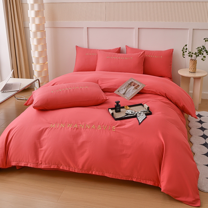 91家纺网 家纺一手货源 找家纺 宇彬家纺 2024直播热爆新款13374全棉母婴级绣花字母款被套枕套床单纯色重工刺绣清新四件套贡缎新疆长绒  Min-宝石红