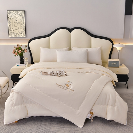 91家纺网 家纺一手货源 找家纺 小牛席业 2024新款棉花&大豆二合一系列 棉花&大豆-二合一子母被系列（米色）