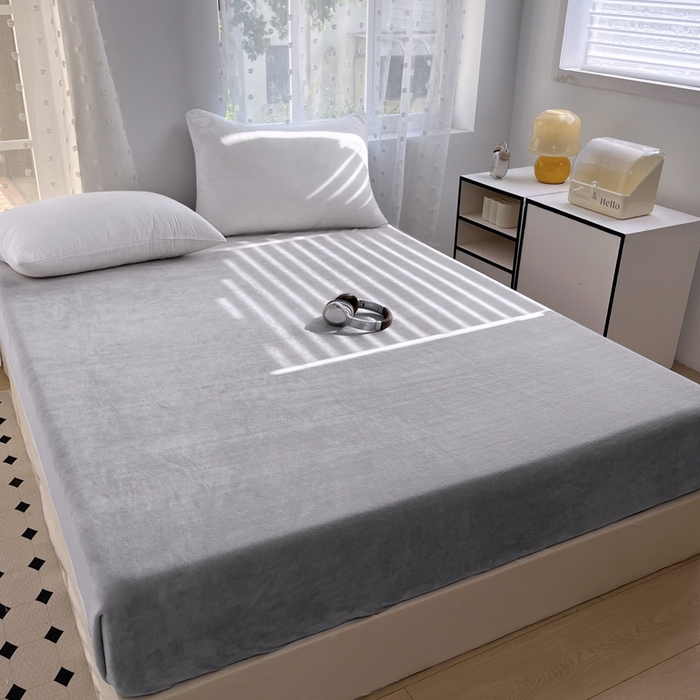 91家纺网 家纺一手货源 找家纺 晚依家纺 2024新款230g全消光牛奶绒四件套 巴克曼-桔灰