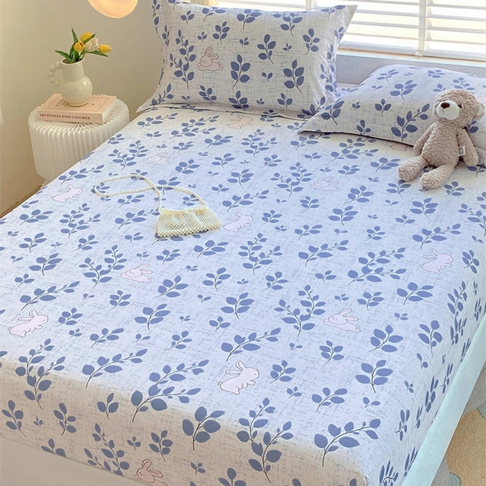 91家纺网 家纺一手货源 找家纺 凯磊 2024新款AB版.生态磨毛印花系列单床笠 蓝枝小兔