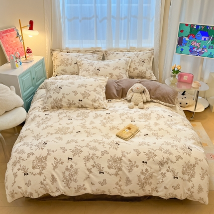 91家纺网 家纺一手货源 找家纺 （总）2025新款田园花卉类印花牛奶绒被套单件