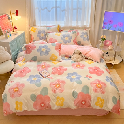 91家纺网 家纺一手货源 找家纺 （总）2025新款田园花卉类印花牛奶绒被套单件