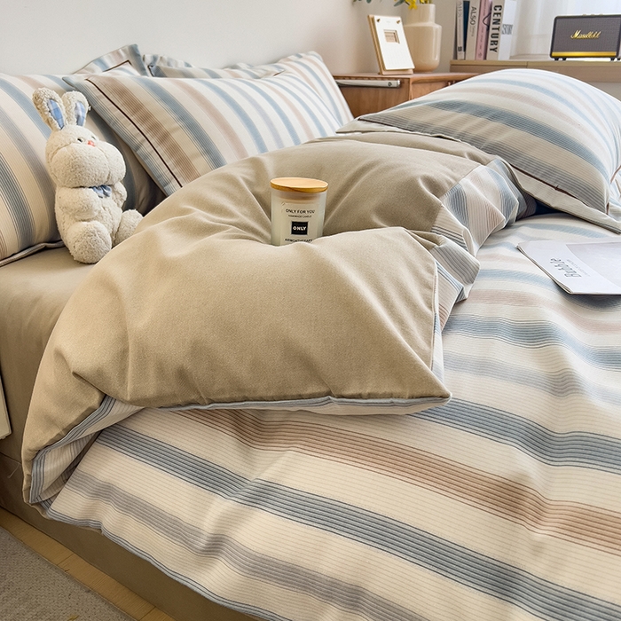 91家纺网 家纺一手货源 找家纺 芃成家纺 2024新款原棉加厚生态磨毛四件套 气质细条