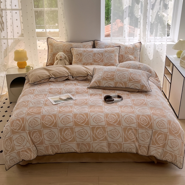 91家纺网 家纺一手货源 找家纺 晚依家纺 2024新款230g全消光牛奶绒四件套 陌上花开-驼棕