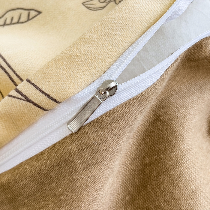 91家纺网 家纺一手货源 找家纺 芃成家纺 2024新款原棉加厚生态磨毛单被套 简笔花