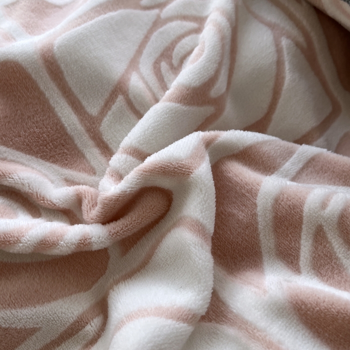 91家纺网 家纺一手货源 找家纺 晚依家纺 2024新款230g全消光牛奶绒四件套 陌上花开-粉灰