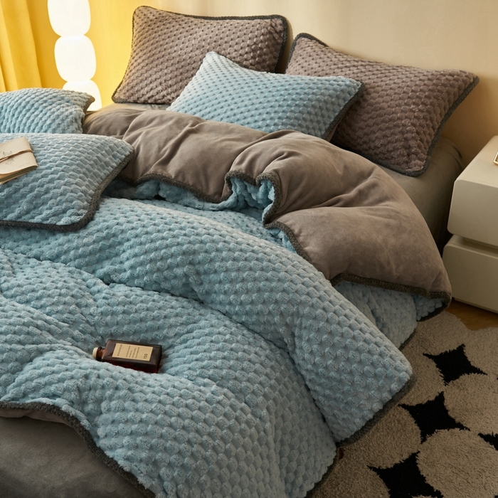 91家纺网 家纺一手货源 找家纺 吾诺家居 2024新款大豆豆绒可拆洗冬被 大豆豆-兰