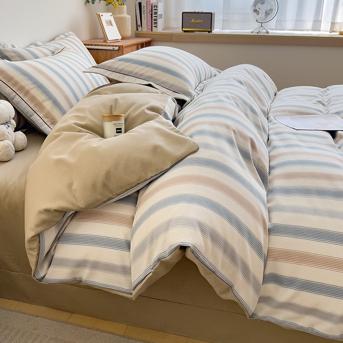 91家纺网 家纺一手货源 找家纺 芃成家纺 2024新款原棉加厚生态磨毛四件套 气质细条