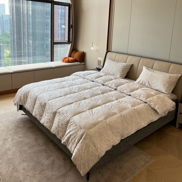 91家纺网 家纺一手货源 找家纺 （总）静若居 2024新款高精密真丝提花羽绒被壳婚庆款羽绒被壳厂家