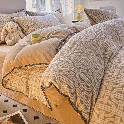 晚依家纺 2024新款230g全消光牛奶绒四件套 巴克曼-米驼