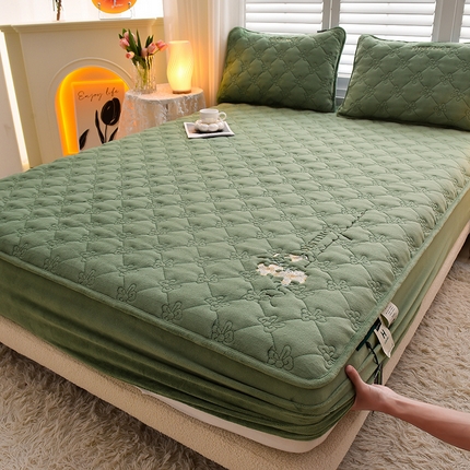 91家纺网 家纺一手货源 找家纺 好眠好梦家纺 2024新款A类宝宝绒床笠-百合花开 薄荷绿