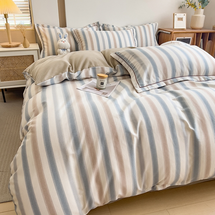 91家纺网 家纺一手货源 找家纺 芃成家纺 2024新款原棉加厚生态磨毛四件套 气质细条