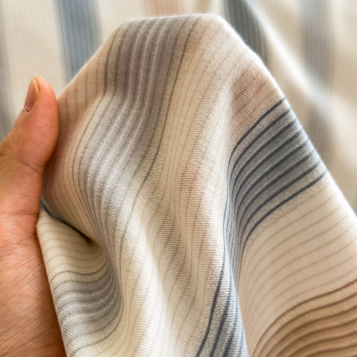 91家纺网 家纺一手货源 找家纺 芃成家纺 2024新款原棉加厚生态磨毛单枕套 气质细条