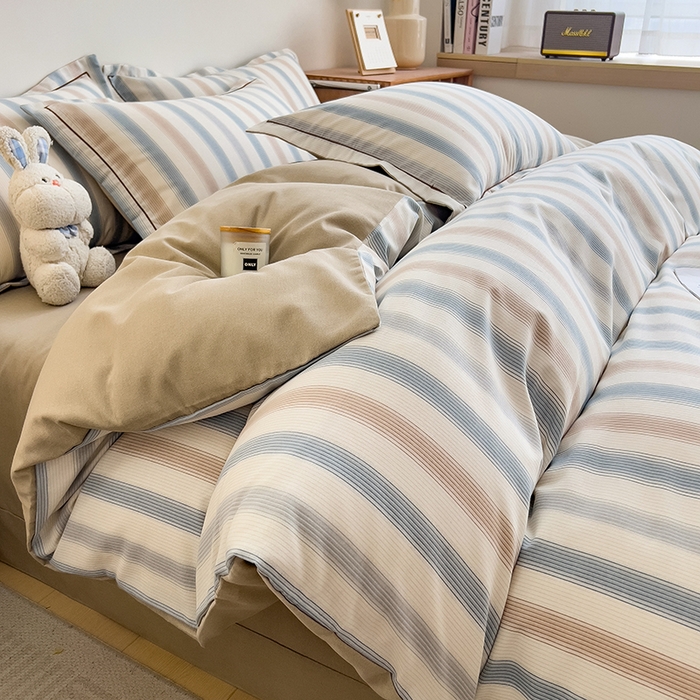 91家纺网 家纺一手货源 找家纺 芃成家纺 2024新款原棉加厚生态磨毛四件套 气质细条