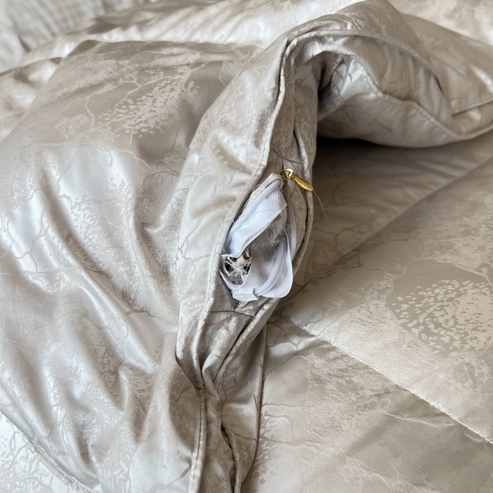 91家纺网 家纺一手货源 找家纺 （总）静若居 2024新款高精密真丝提花羽绒被壳婚庆款羽绒被壳厂家