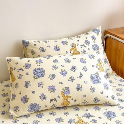 芃成家纺 2024新款原棉加厚生态磨毛单枕套 紫花兔兔