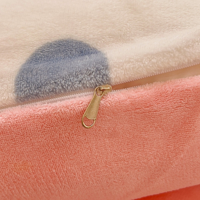 91家纺网 家纺一手货源 找家纺 2025新款田园花卉类印花牛奶绒被套单件 苏格兰