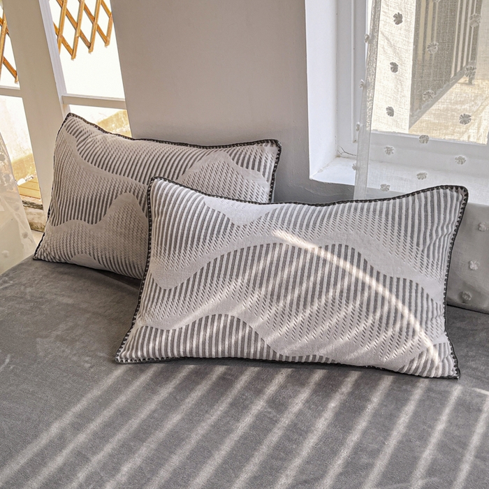 91家纺网 家纺一手货源 找家纺 晚依家纺 2024新款230g全消光牛奶绒四件套 流光-高级灰