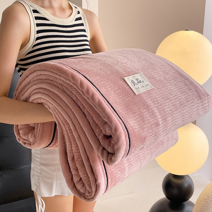 91家纺网 家纺一手货源 找家纺 （总）欧邦 新款提花针织绒拉链款毯子牛奶绒单被套毯三件套