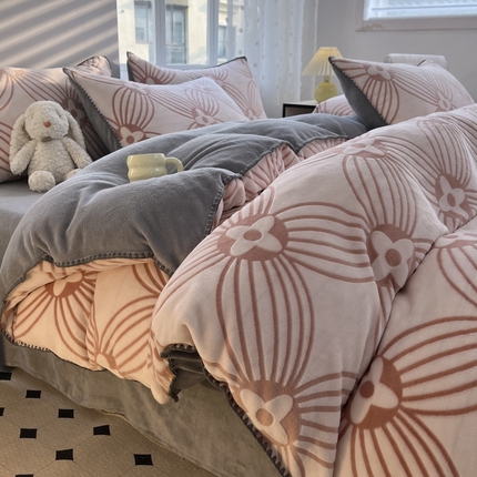 91家纺网 家纺一手货源 找家纺 （总）晚依家纺 2024新款230g全消光牛奶绒四件套