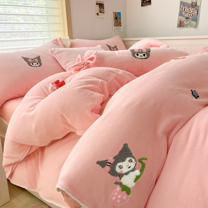 91家纺网 家纺一手货源 找家纺 丝印良品 2024秋冬卡通毛巾绣牛奶绒四件套 甜心-粉
