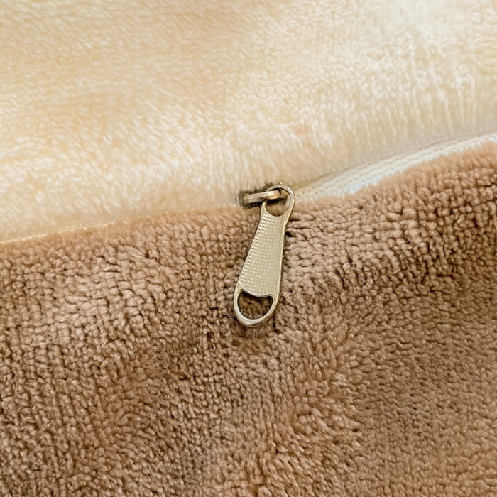 91家纺网 家纺一手货源 找家纺 2025新款田园花卉类印花牛奶绒被套单件 奇妙猫