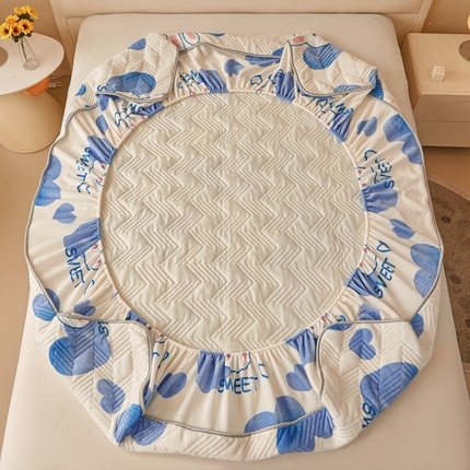 91家纺网 家纺一手货源 找家纺 湘之帛  2024新款牛奶绒印花夹棉床笠 甜心兔兔