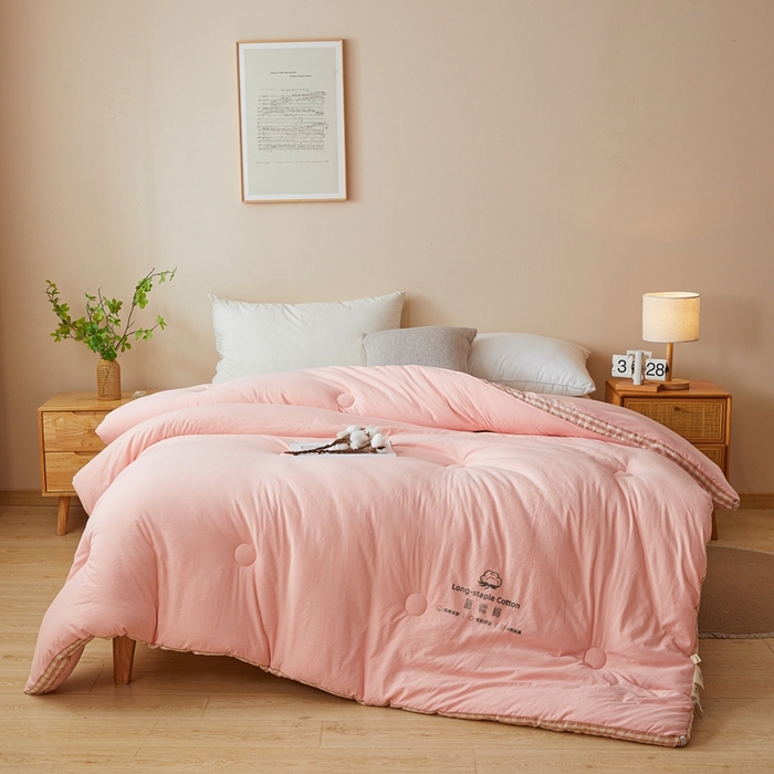 91家纺网 家纺一手货源 找家纺 创优家纺 2025新款无印风立体新疆棉花被被子冬被芯春秋被直播 新疆棉-粉色