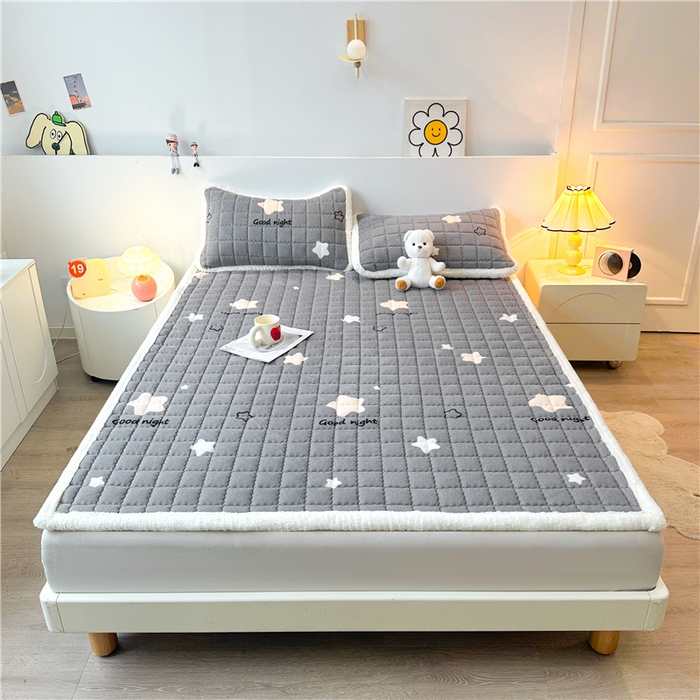 91家纺网 家纺一手货源 找家纺 喜居 2024新款印花牛奶绒床褥垫加厚宝宝绒床褥子床垫薄床垫 满天星