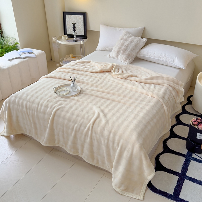 91家纺网 家纺一手货源 找家纺 凡客 2024新款全工艺加厚仿獭兔毛牛奶绒泡泡毛毯 泡泡毯-白色