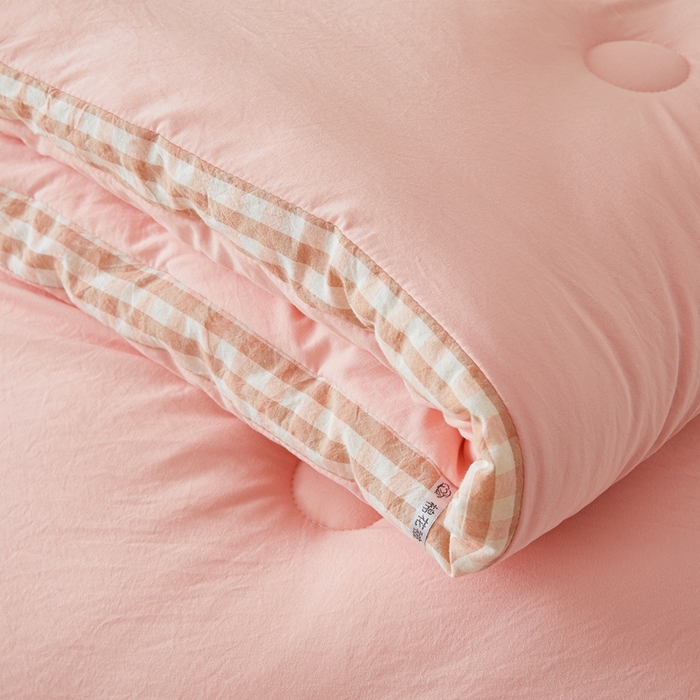 91家纺网 家纺一手货源 找家纺 创优家纺 2025新款无印风立体新疆棉花被被子冬被芯春秋被直播 新疆棉-粉色