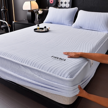 91家纺网 家纺一手货源 找家纺 好眠好梦家纺 2024新款慕丝牛奶绒单床笠 天空蓝