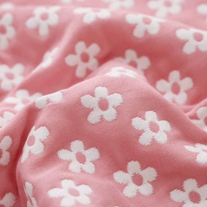 91家纺网 家纺一手货源 找家纺 朴尔家纺-毛巾被 2024新款韩版小碎花边全棉四层纱布枕巾 樱花季-粉