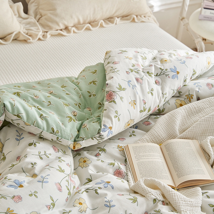 91家纺网 家纺一手货源 找家纺 莱福仕家纺 2024新款全棉13070四季被冬被被子被芯 情人花园