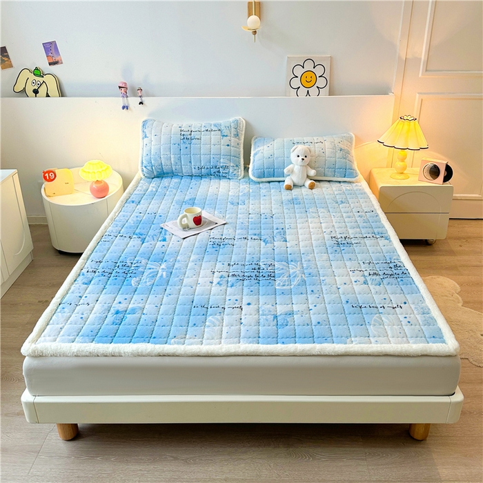 91家纺网 家纺一手货源 找家纺 喜居 2024新款印花牛奶绒床褥垫加厚宝宝绒床褥子床垫薄床垫 爱丽丝