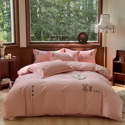 91家纺网 家纺一手货源 找家纺 （总）巧玲珑 2025新款高密肌理纹提花刺绣绣花生态四件套