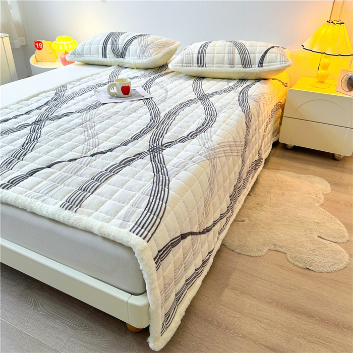 91家纺网 家纺一手货源 找家纺 喜居 2024新款印花牛奶绒床褥垫加厚宝宝绒床褥子床垫薄床垫 简约空间