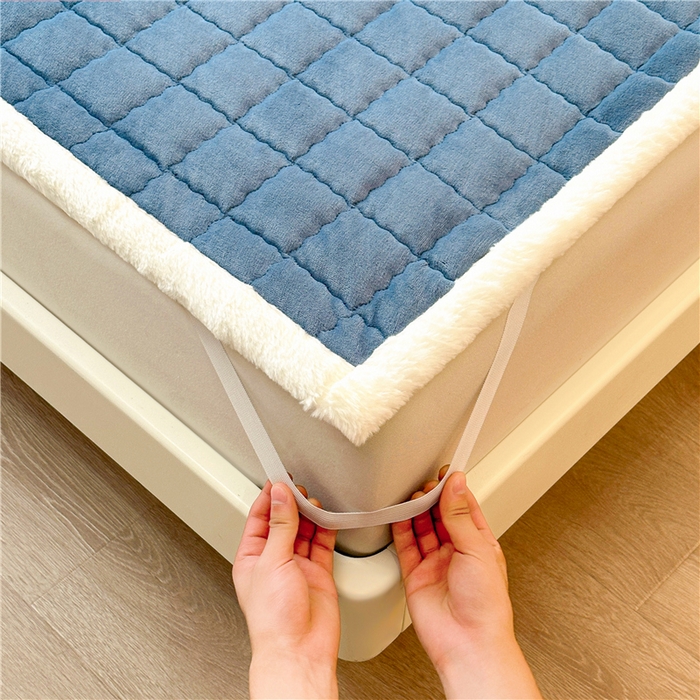 91家纺网 家纺一手货源 找家纺 喜居 2024新款印花牛奶绒床褥垫加厚宝宝绒床褥子床垫薄床垫 暖绒蓝