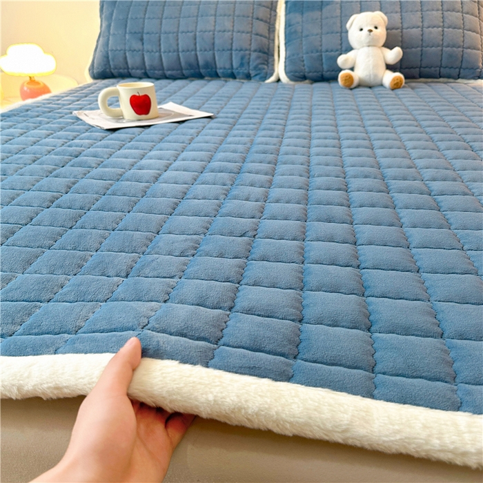 91家纺网 家纺一手货源 找家纺 喜居 2024新款印花牛奶绒床褥垫加厚宝宝绒床褥子床垫薄床垫 暖绒蓝